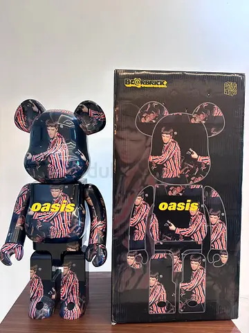 Bearbrick x Oasis 1996  (Noel Gallagher)