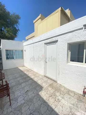 A Totally Independent Large Master Unit in JUMIERAH 2