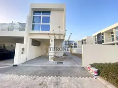 TOWNHOUSE WITH KERALA STYLED GARDEN