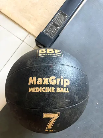 Max grip Medicine ball 7kg