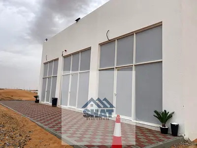 للبيع فرصة لا تعوض  مبنى تجاري يتكون من 3 محلات تجارية  تملك حر جميع الجنسيات على مساحة ارض 5167 قدم مربع  صناعية المدينة القاسمية – مرحلة الاولى – ال