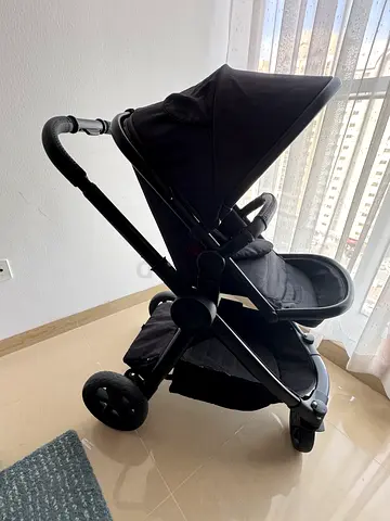 Stroller : Mothercare Journey Edit Pram  Pusher in Black Color (with UNUSED ACCESSORIES)