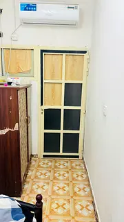 ROOM AVAILABLE FOR KERALA EXECUTIVE LADY (From next month onwards)