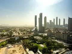 Furnished Luxury Living | Corner Unit | Burj View