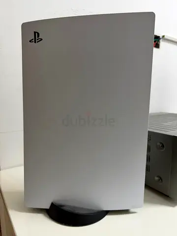 Sony PS5  1TB Console - Excellent Condition