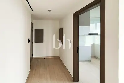 High-Floor corner unit | Marina View | L-Shape