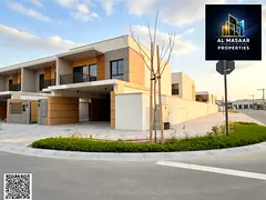 A distinctive corner villa in Azhi, 5 bedrooms, ready to move in, including electricity and water. U
