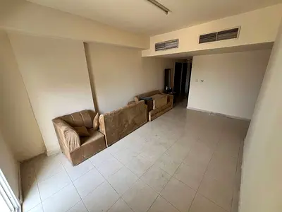 الروضة 1 مقابل كنز هايبر ماركت قريب شارع الشيخ عمار عجمان شقة غرفة وصالة للإيجار السنوي موقع خدمي مميز شقة نظيفة وموقع مميز