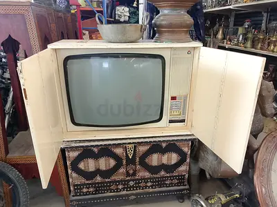 Ancient TV Avaliable for sale