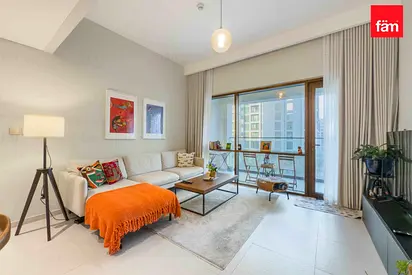 Beach Acces | Vacant Mid March | Multiple Cheques