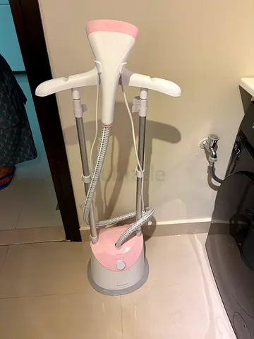 Portable Philips Garment Steamer / steaming Iron - Pink/White, perfect condition