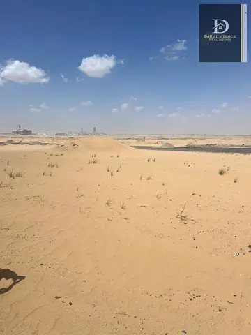 للبيع فى الشارقه   منطقه السحمه   قطعه ارض سكنيه / مساحه : 2744 قدم   موقع مميز جدا / على شارع 18 متر