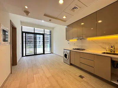 COZY AND PRIME LOCATION // ONE BEDROOM APARTMENT WITH FREE CHILLER AND FITTED KITCHEN