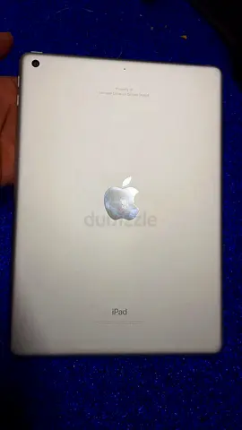 Used Apple iPad 32 gb (Silver) — Good Working Condition with free ultra watch