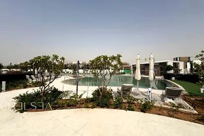 PARK FACING | VACANT | AREA EXPERT | MORE OPTIONS