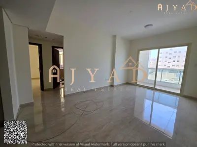 للإيجار: شقة غرفتين نوم وصالة بمنطقة الجرف 3 عجمان، أول ساكن، 2 حمامات، بلكون، مكيف مركزي، تشطيب مميز، موقع مميز قريب من الخدمات