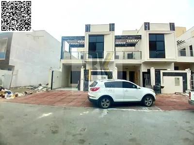 فيلا تاون هاوس فاخرة للبيع في منطقة الياسمين