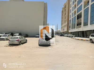 فرصة استثمارية نادرة – أرض زاوية بتصريح بناية سكني تجاري  أرضي + 3 بالقرب من نادي الثقة