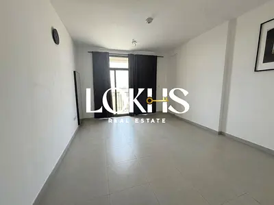 High Floor I Multiple Cheques I Community View