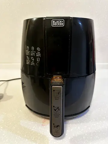 Air fryer, black and decker 4,5L mint condition