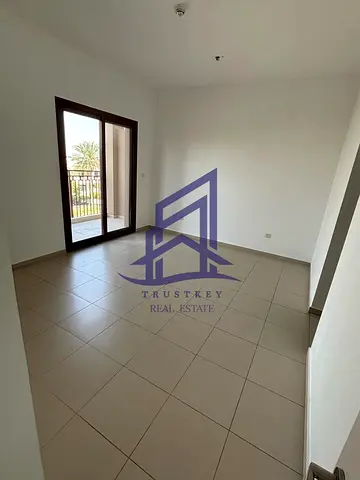 Spacious 3BR | Family Living | Town Square | Deal