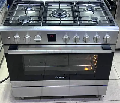 Bosch 5burner full gas cooker 90x60 cm with digital screen With warranty delivery free