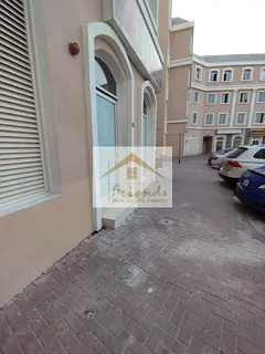 NICE LOCATION-DISTRESS DEAL - VACANT SHOP FOR SALE – FRANCE CLUSTER P23