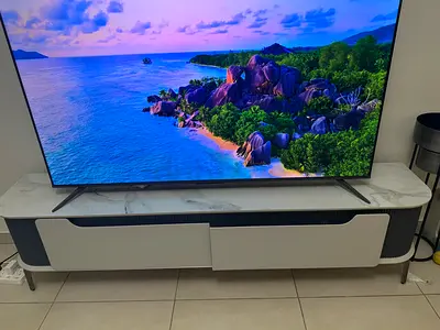 65-inch TCL QLED GSmart TV in Excellent Condition