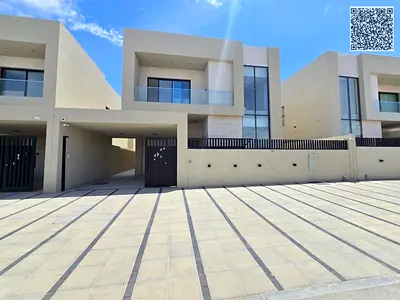 فيلا تصميم مودرن تكيف مركزى | تشطيب راقي | موقع مميز