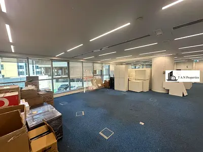 CHILLER FREE INDEPENDENT OFFICE || 8 FREE PARKING || NEAR TO METRO