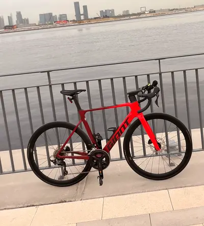 Giant Propel full carbon road/racing bike - size medium, clean condition