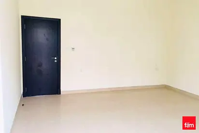 Corner Villa + Maid| Large Plot | Family Community