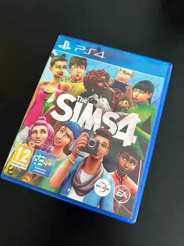The sims 4 ps4