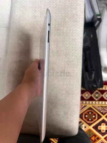 Apple iPad (Silver) — Slim 9.7-inch Tablet, Good Condition