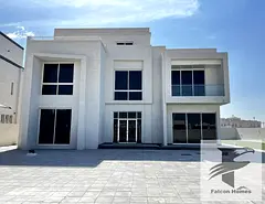 Modern Syle | 6BR Villa with Private Garden