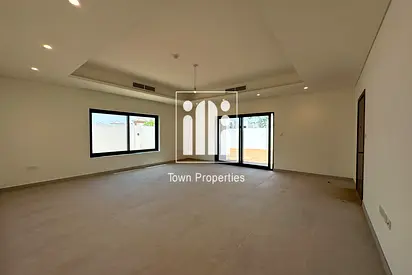 سـعـر مـغـري | فـيلا 6 غـرف + خـادمـة + سـائـق | أول سـاكـن | اكــبر مـساحـة |