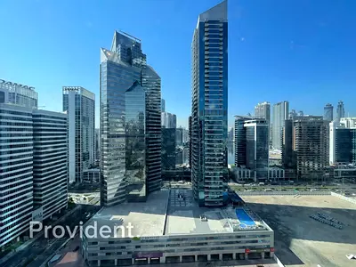 High Floor | Bright Unit | Vacant Now