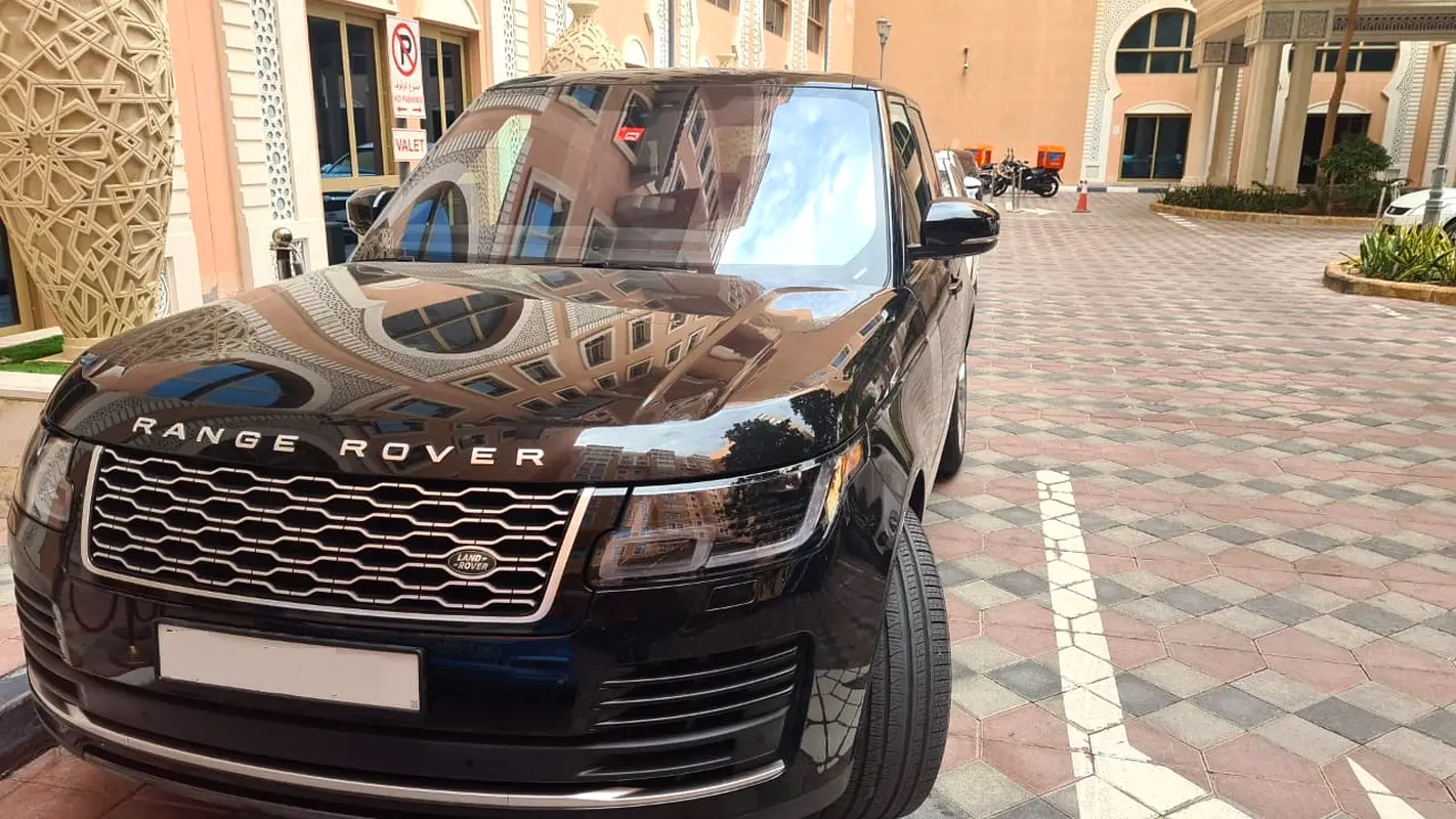 Land Rover Range Rover 2022 — photo 1 of 6