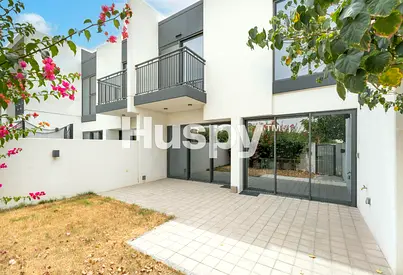 Vacant | Single Row | Close to Amenities