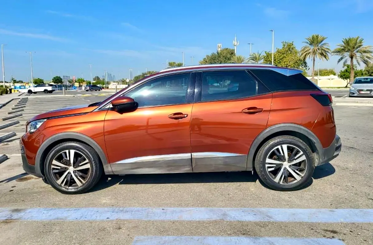 Peugeot 3008 2019 — photo 1 of 8