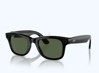 Meta Glasses Wayfarer Green Lens