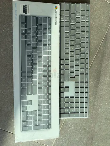 Microsoft Surface Keyboard (Full-size) —bluetooth