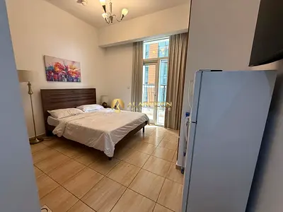 استوديو مفروش | شرفة | إطلالات على المسبح والمدينة