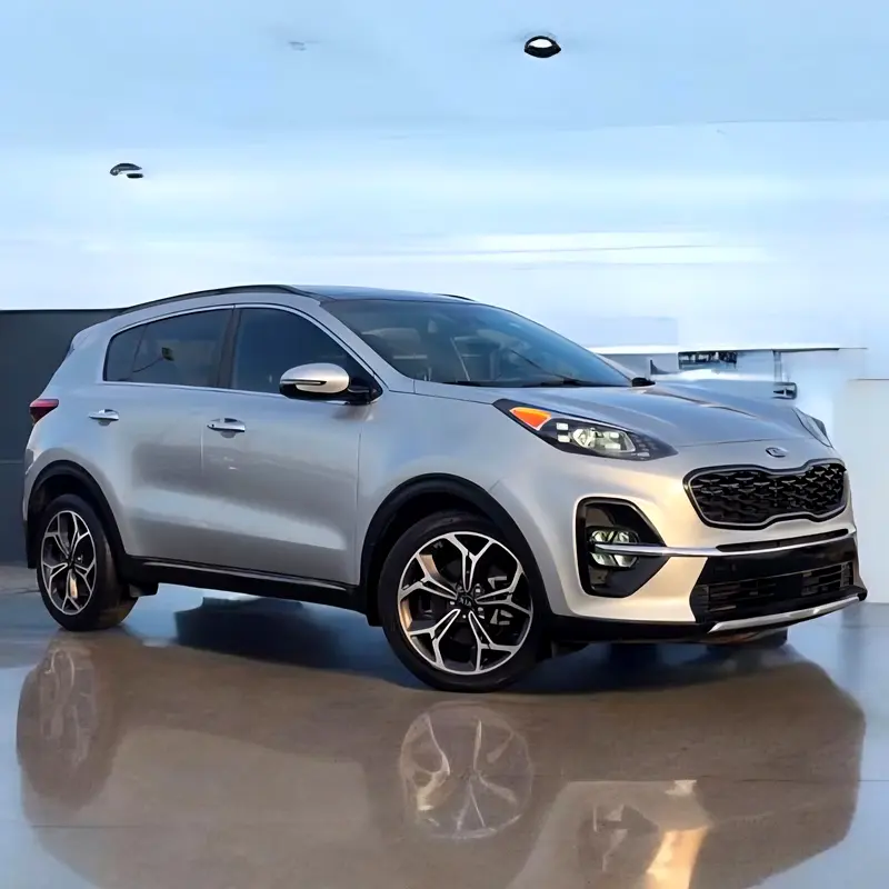 Kia Sportage 2021 — photo 1 of 20