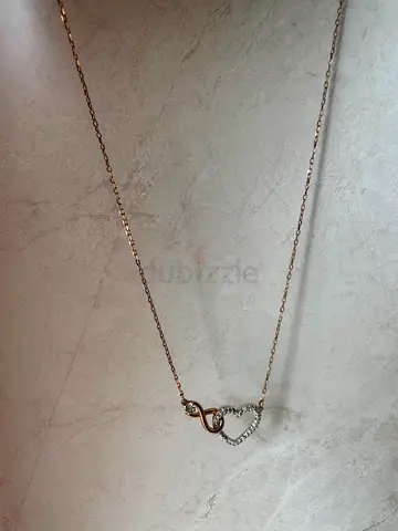 Swarovski Hyperbola necklace
Infinity and heart, White, Mixed metal finish
140 AED 💰