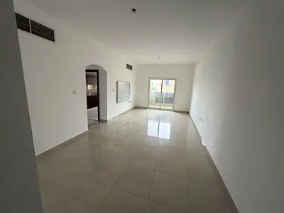 شقه غرفتين و صاله _ الروضه 2 عجمان _ تكييف مركزي _ سكن عائلات _ صيانه فري