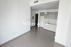 TOP FLOOR | AMAZING VIEW | 6 CHEQUES WELCOME