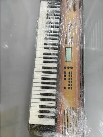 Yamaha Portable Keyboard / Synthesizer in Good Working Condition