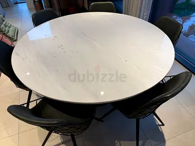Marble 6-seater dining table