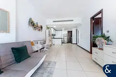 1 Bed | Vastu | Vacant | Balcony | Metro Near